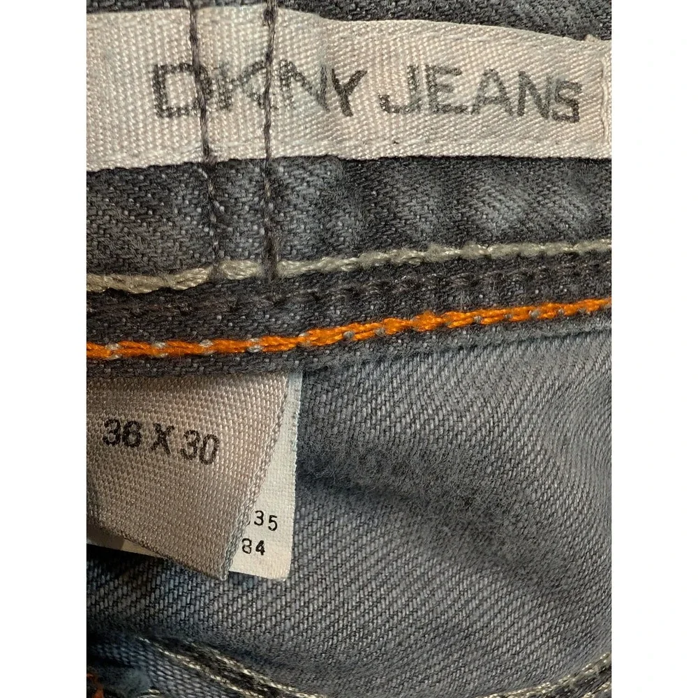 DKNY Soho Jeans Mens 36x30 Gray Faded Denim Cross Patch Back Pockets Y2K Grunge